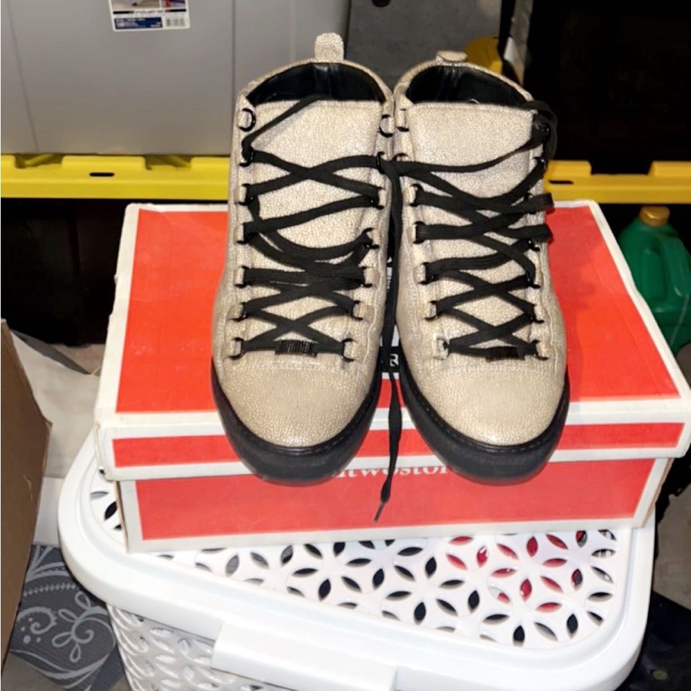 Balenciaga “Arenas” Sz:43 M